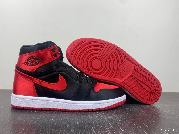 FD4810-061 1 Bred Satin WMNS High Air Jordan OG 0930